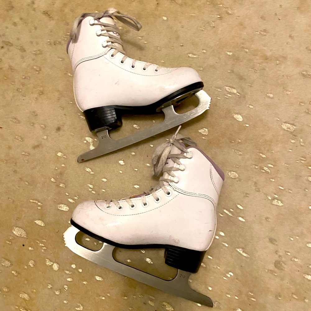 Jackson Ice Skates-  Newly sharpened blades